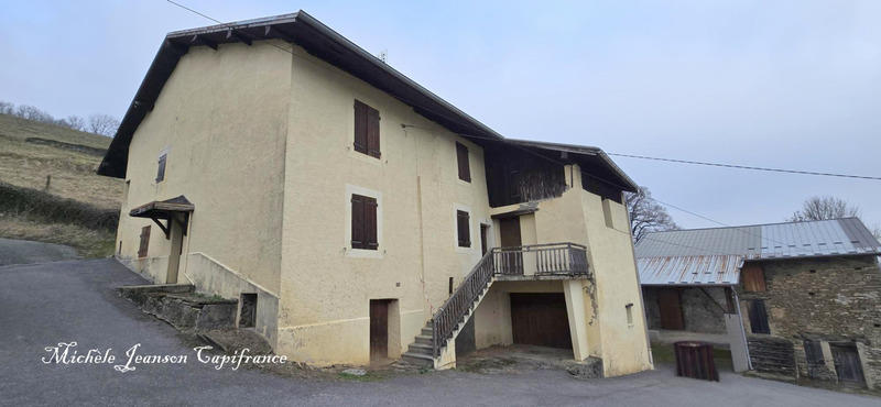 Maison - 346 m² - 6 pièces