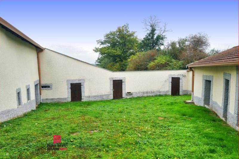 Maison - 230 m² - 9 pièces