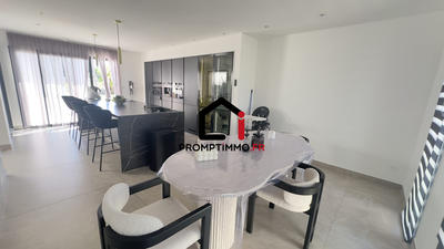 Villa - 145 m² - 4 pièces