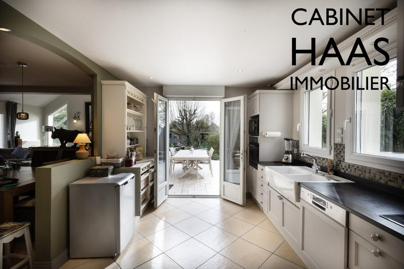 Maison contemporaine - 213 m² - 12 pièces