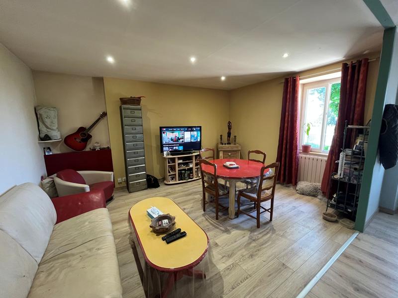 Maison - 94 m² - 5 pièces