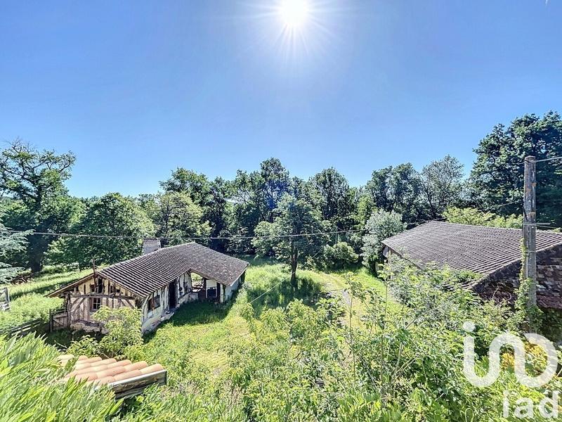 Maison - 375 m² - 10 pièces