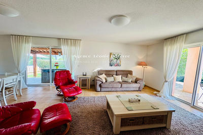 Maison - 99 m² - 4 pièces