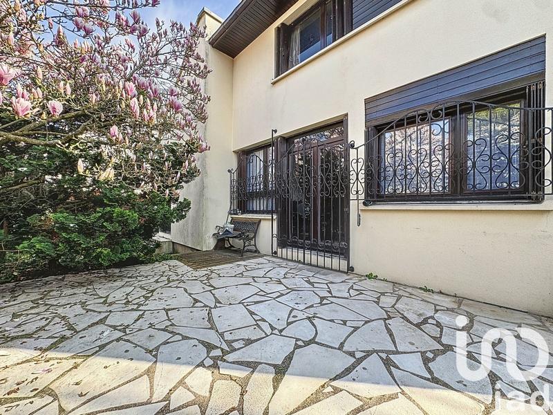 Maison - 118 m² - 7 pièces