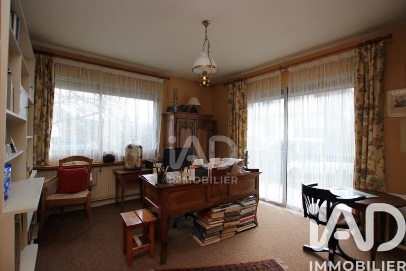 Maison - 223 m² - 8 pièces