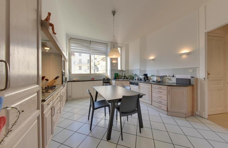 Appartement - 187 m² - 5 pièces