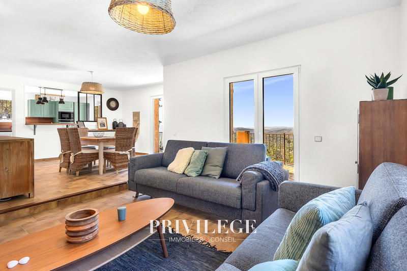 Maison - 144 m² - 5 pièces