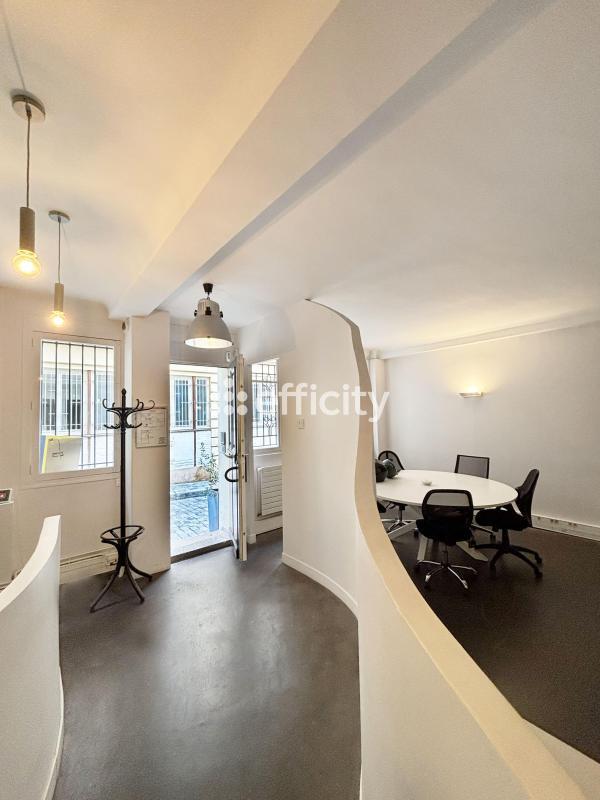 Bureau - 309 m² - 5 pièces