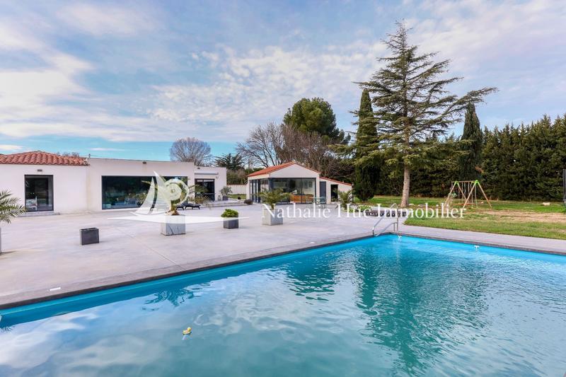 Propriété - 285 m² - 6 pièces