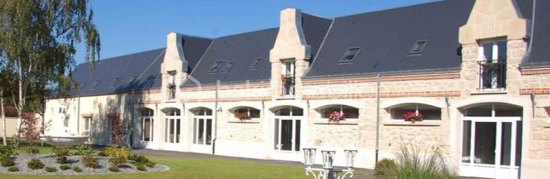 Maison - 689 m² - 30 pièces