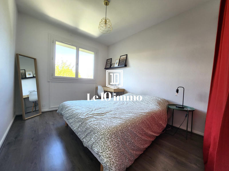 Appartement - 95 m² - 5 pièces