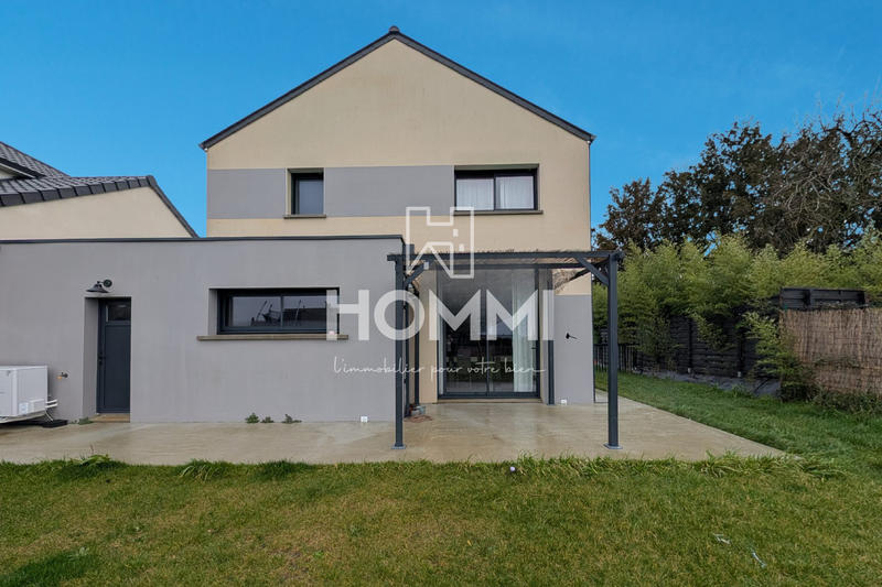 Maison contemporaine - 102 m² - 6 pièces