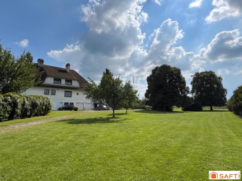 Maison - 317 m² - 10 pièces