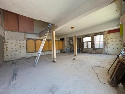 Local d'activité / Entrepôt - 168 m² - 2 pièces