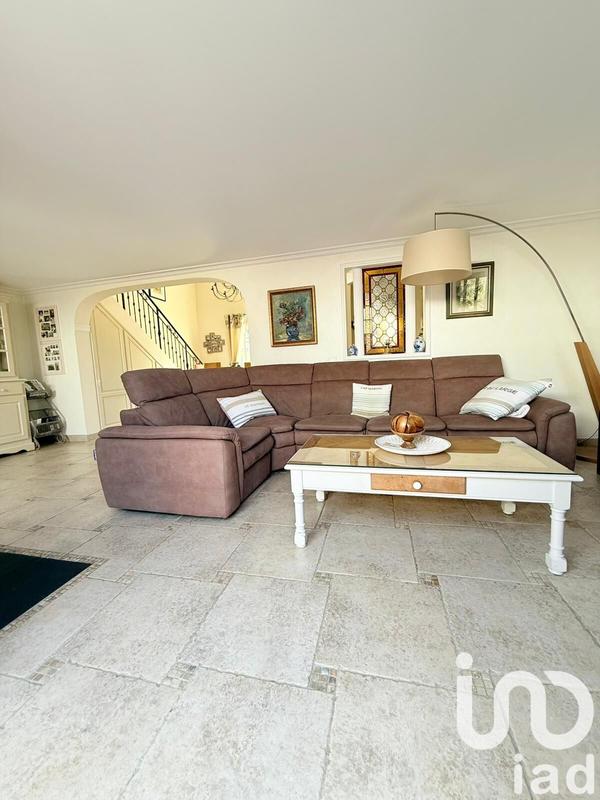 Appartement - 245 m² - 7 pièces