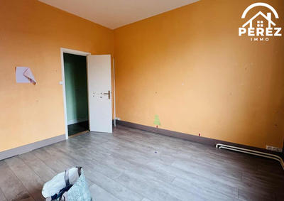 Maison - 213 m² - 7 pièces