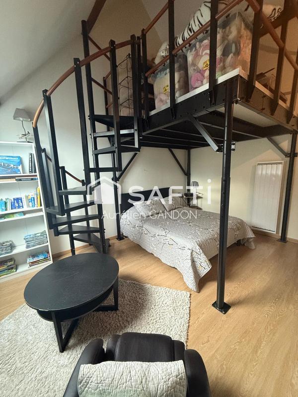 Maison - 198 m² - 6 pièces