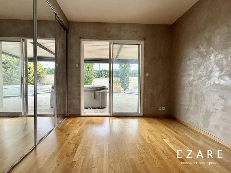 Maison - 165 m² - 7 pièces