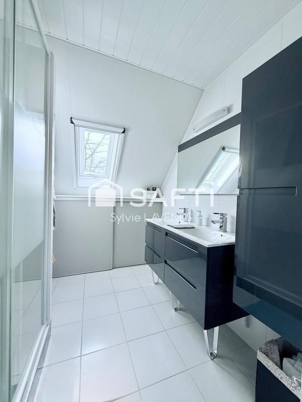 Maison - 162 m² - 6 pièces