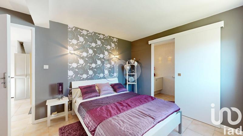 Maison - 182 m² - 6 pièces