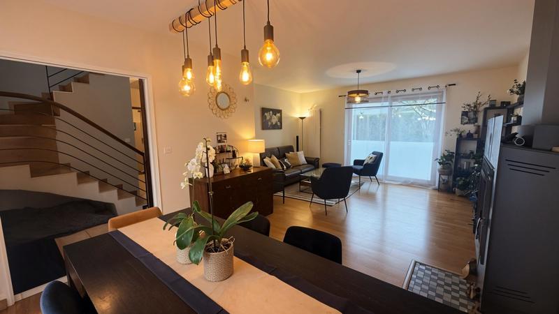 Maison - 137 m² - 7 pièces