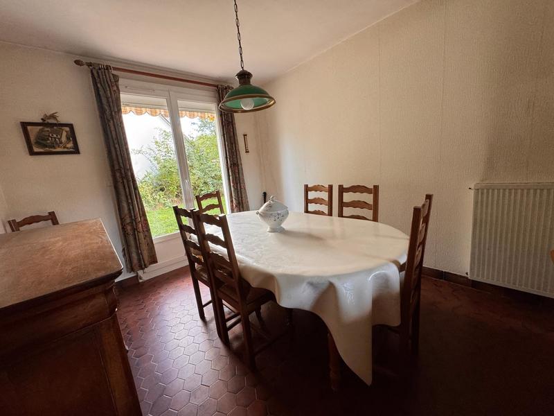 Maison - 102 m² - 5 pièces