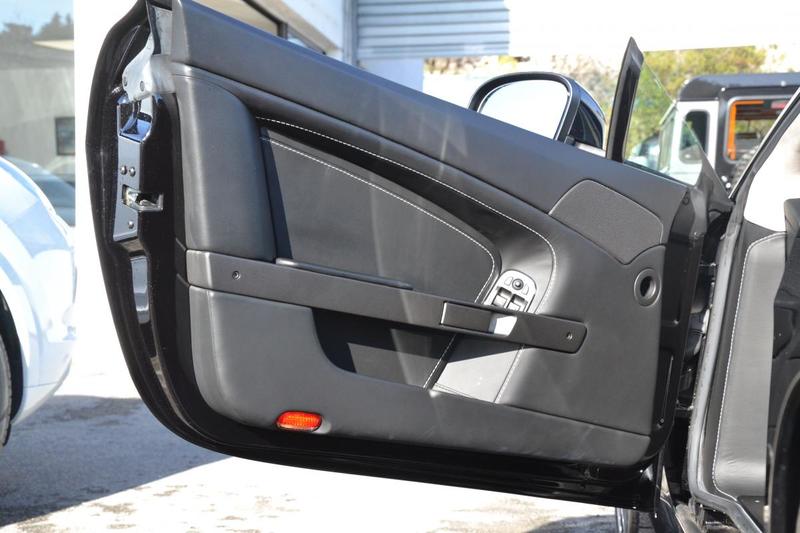 Aston Martin Vantage Coupe V8