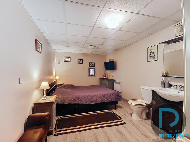 Maison ancienne - 193 m² - 6 pièces