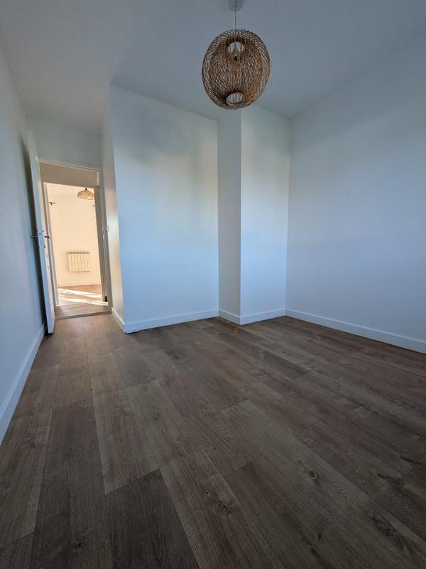 Maison - 94 m² - 5 pièces