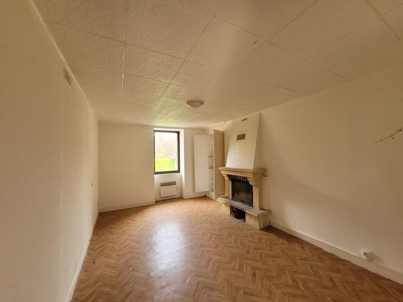 Maison de village - 326 m² - 9 pièces