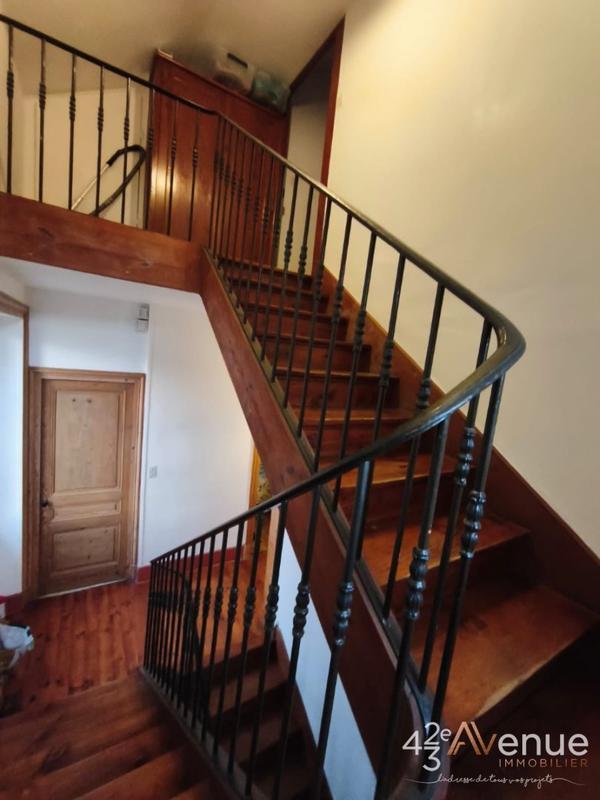 Appartement - 146 m² - 7 pièces