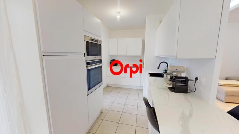 Appartement - 72 m² - 4 pièces