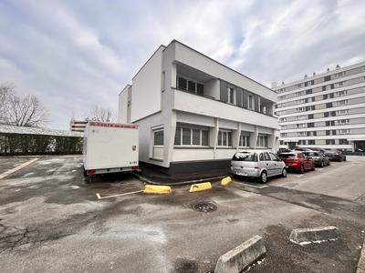 Immeuble - 228 m² - 14 pièces