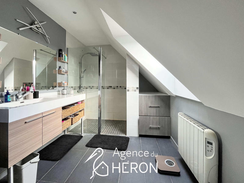 Maison - 153 m² - 6 pièces