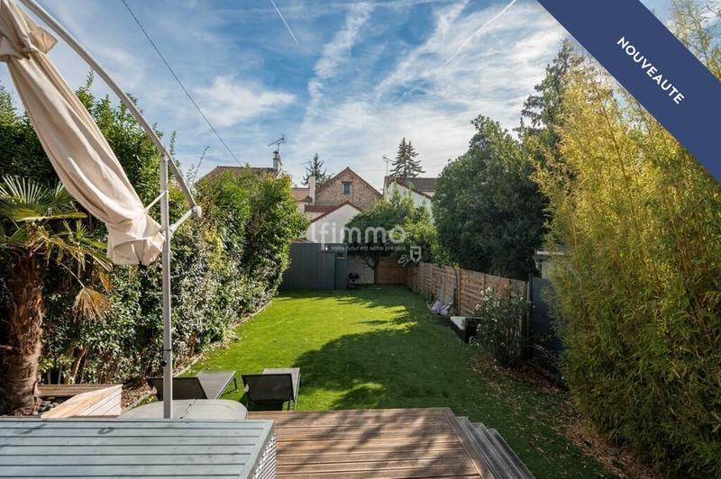 Maison d'architecte - 250 m² - 7 pièces