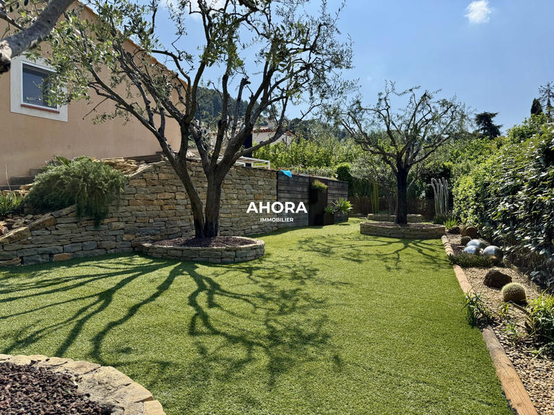 Maison - 165 m² - 6 pièces