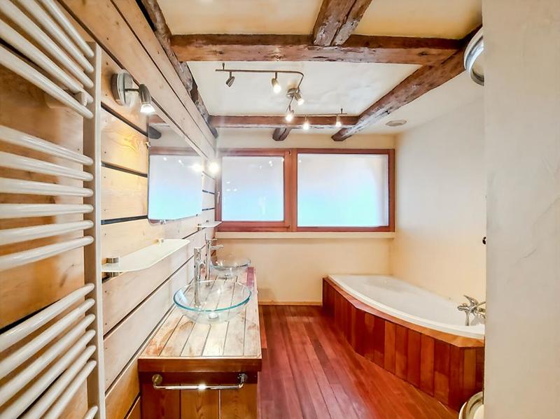 Maison de village - 234 m² - 9 pièces