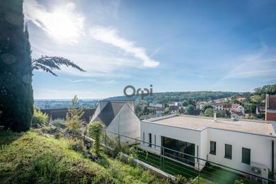 Maison - 165 m² - 5 pièces