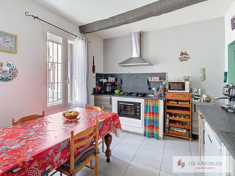 Maison - 180 m² - 8 pièces