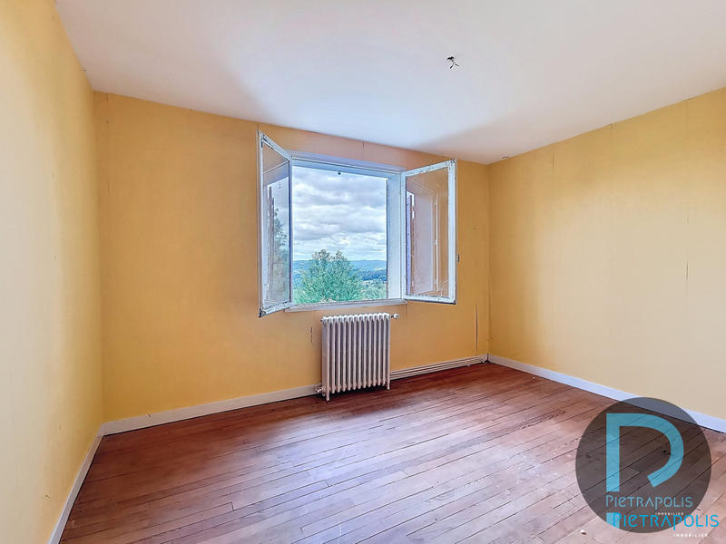 Maison ancienne - 461 m² - 3 pièces