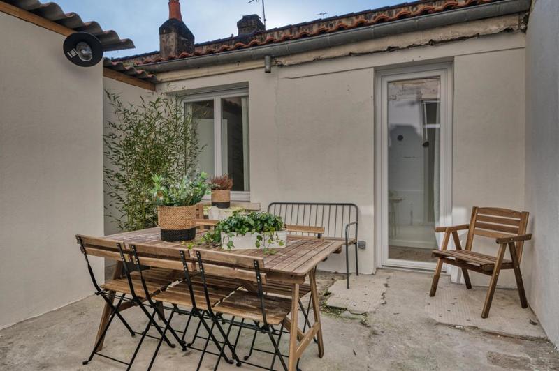 Maison - 187 m² - 10 pièces