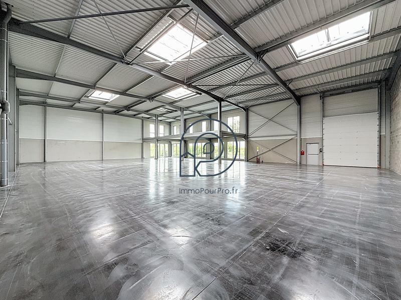 Local d'activités - 680 m²