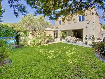 Villa - 178 m² - 6 pièces