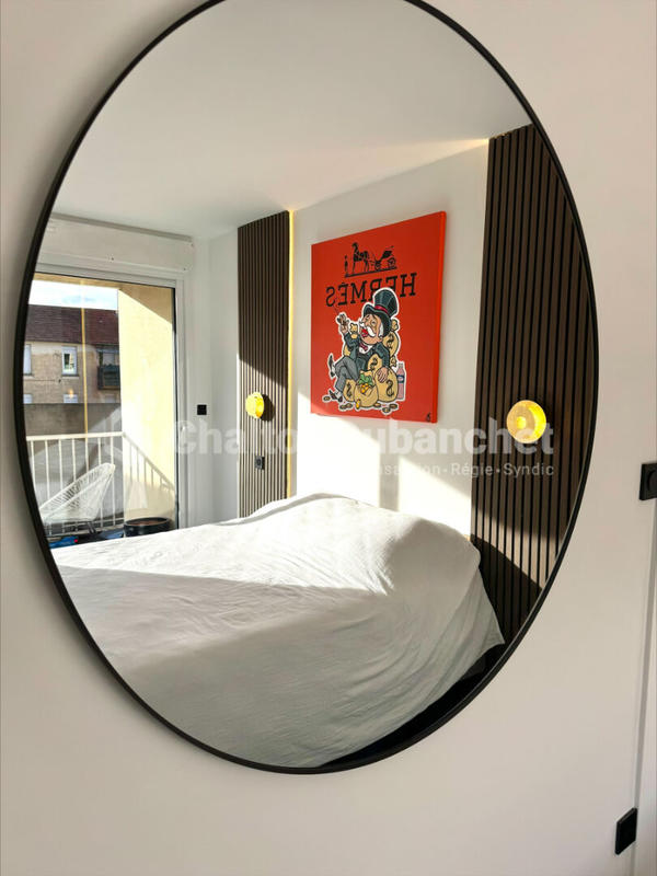 Appartement - 80 m² - 3 pièces