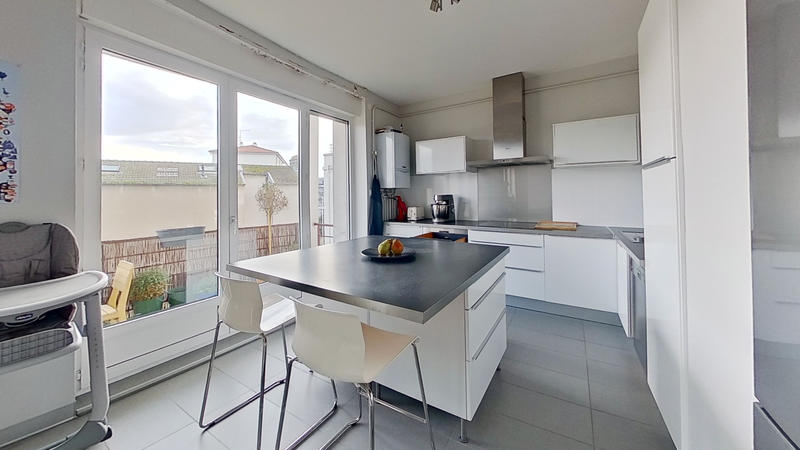 Appartement - 148 m² - 5 pièces