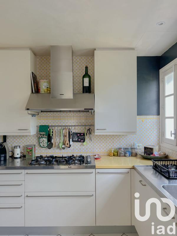 Maison - 335 m² - 8 pièces