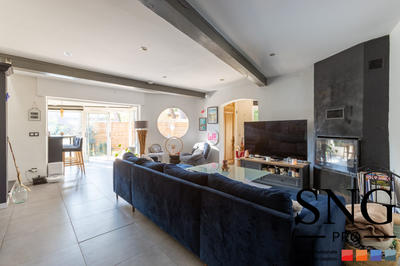 Maison - 146 m² - 8 pièces