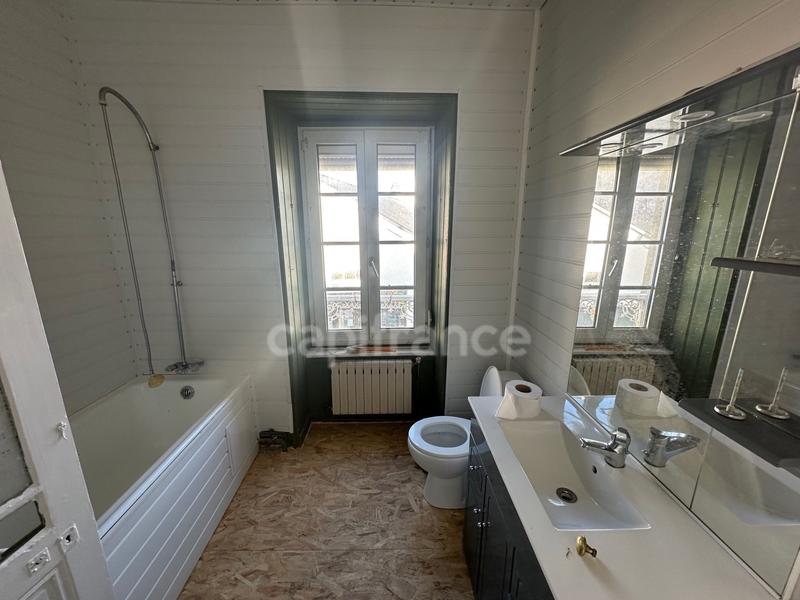 Maison - 115 m² - 6 pièces