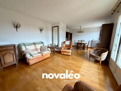 Appartement - 93 m² - 4 pièces