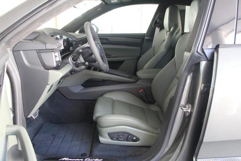 Porsche Macan Electrique Turbo 639 ch